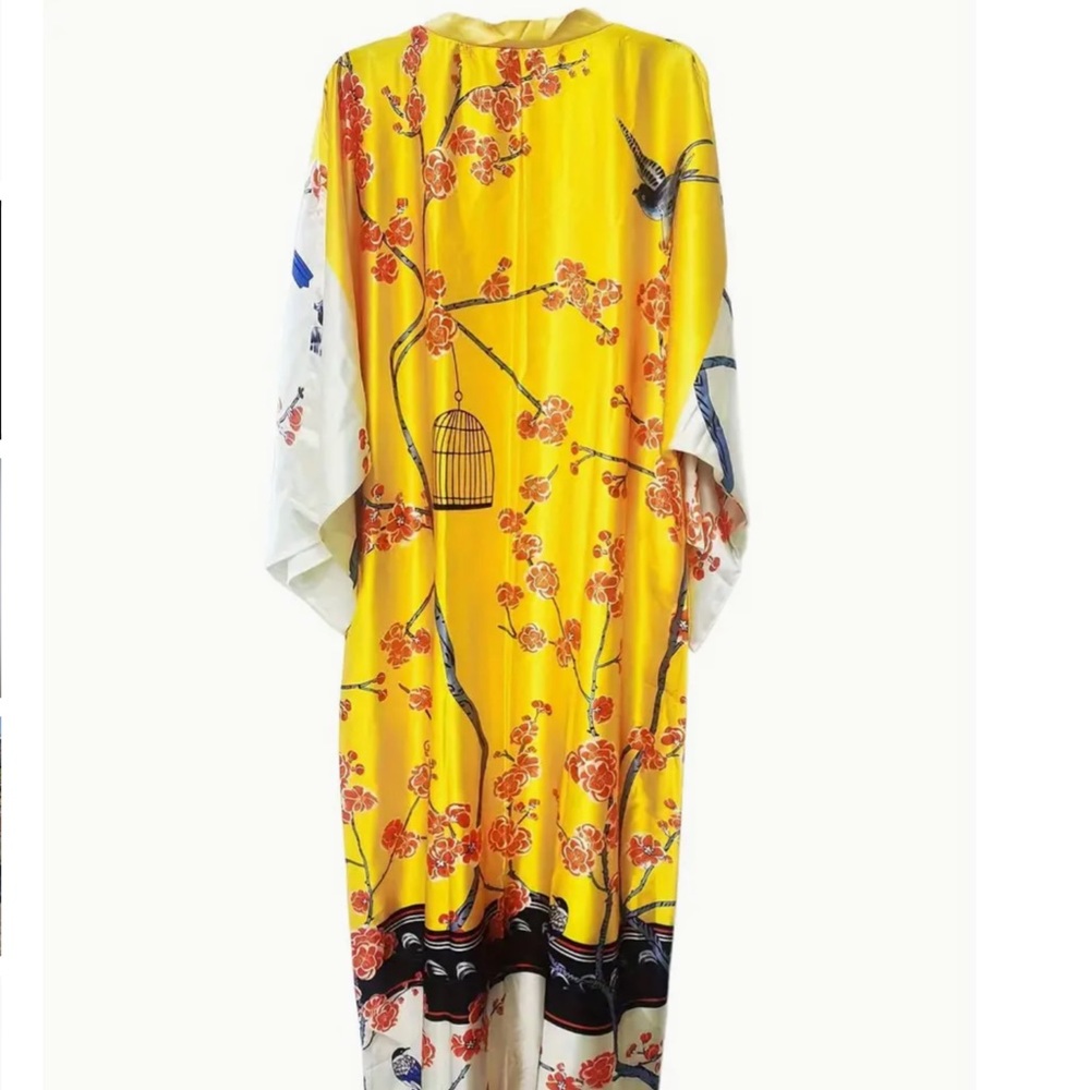 NEW ! 🌞🌞🌞 Boho caged bird kimono